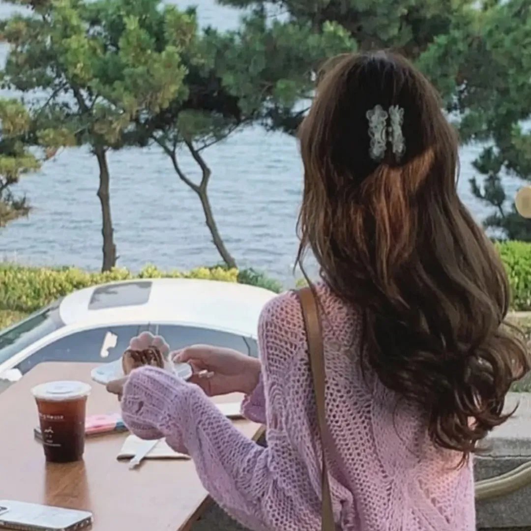 运动鞋